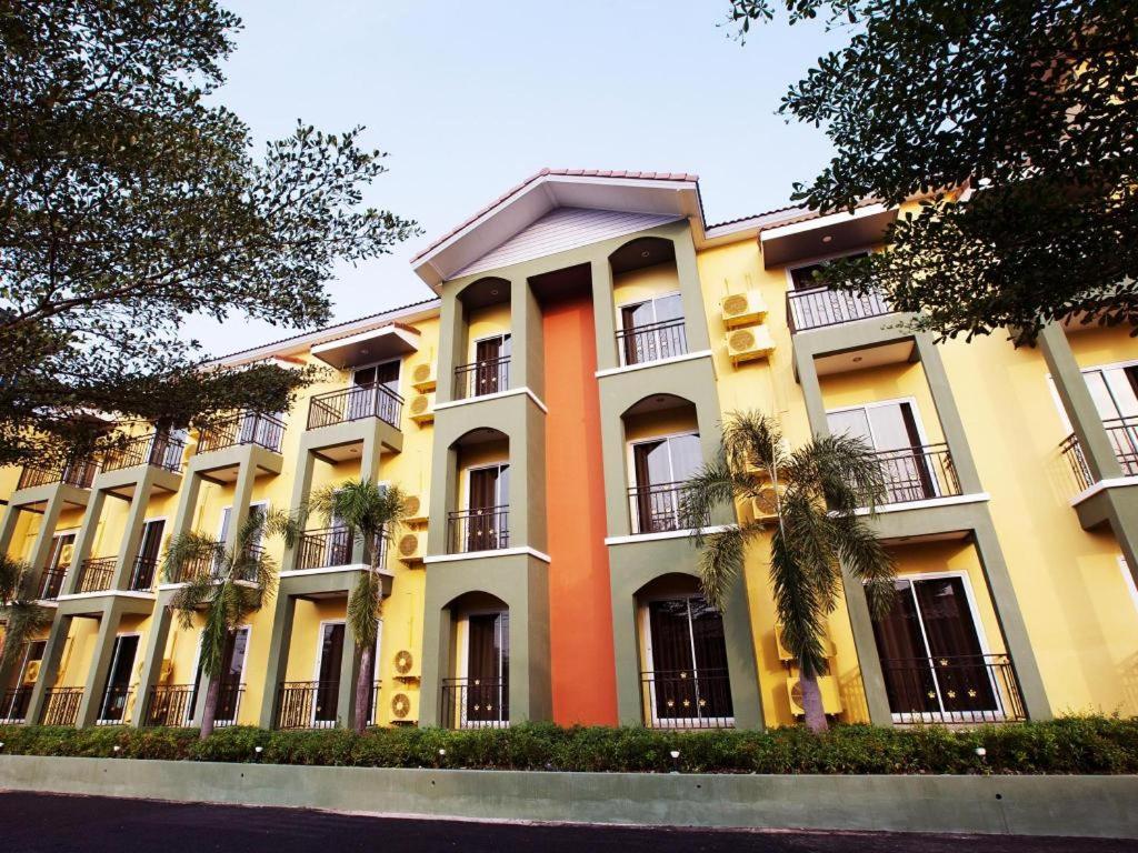 B2 Buriram Boutique And Budget Hotel Exterior foto