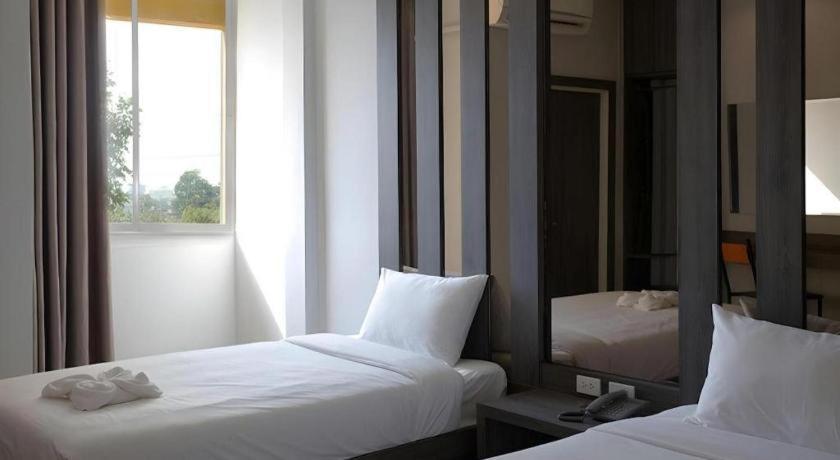 B2 Buriram Boutique And Budget Hotel Exterior foto